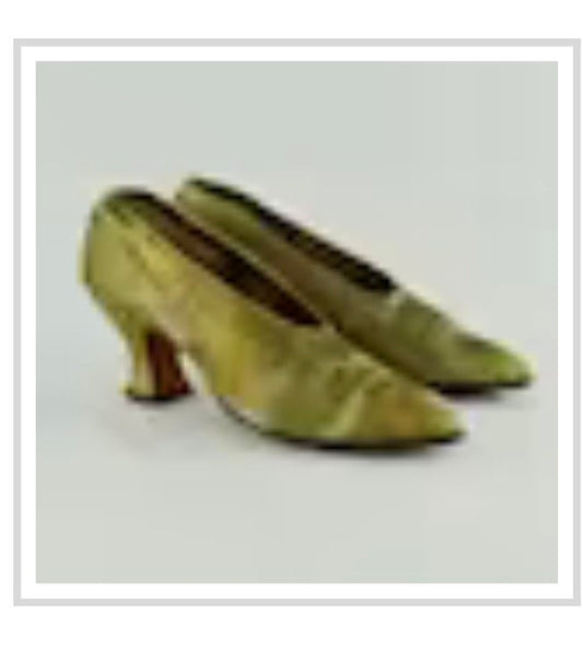 Vintage 1920s gold satin pumps w French heels