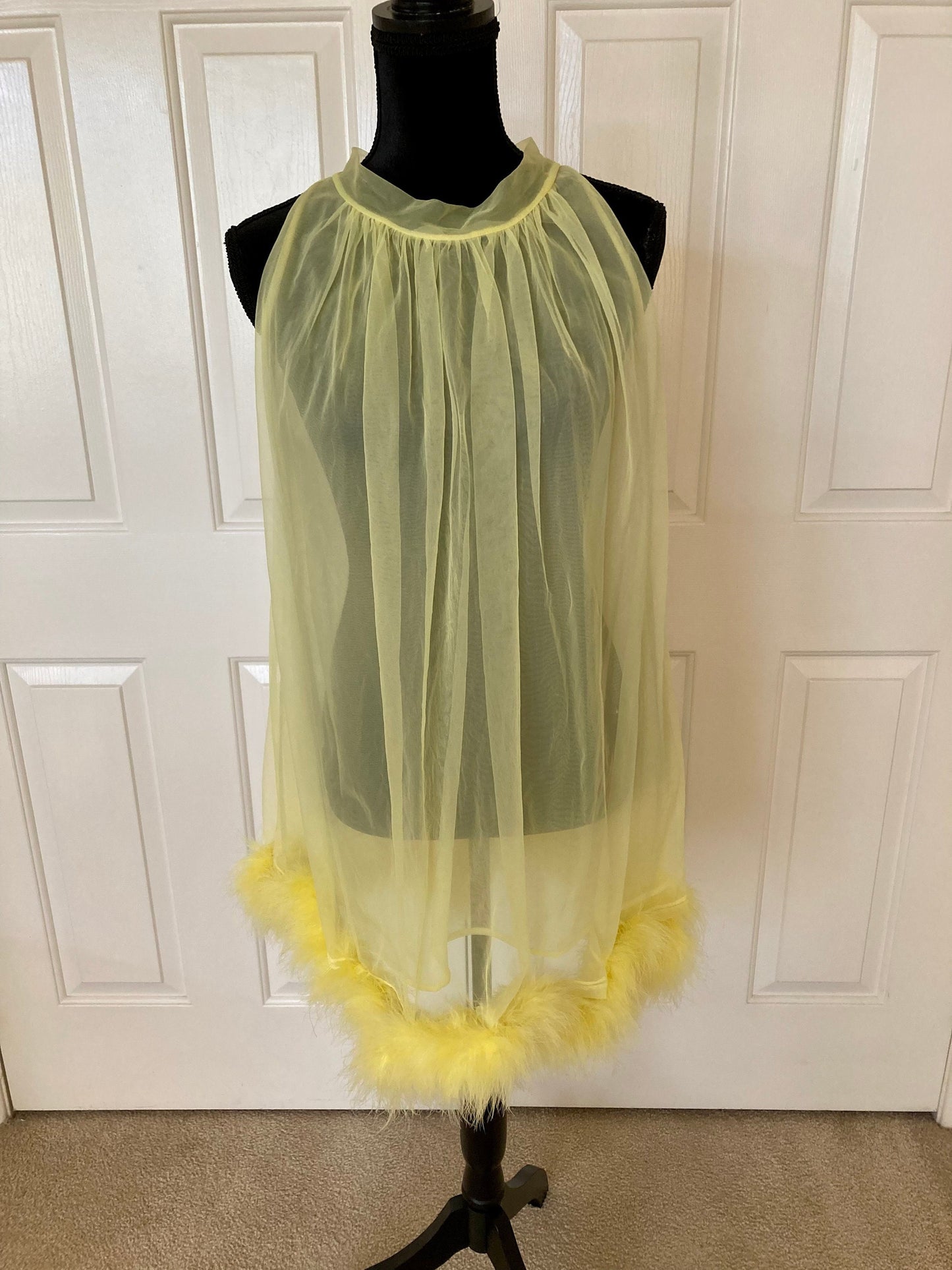 Sexy vintage 60s “ fembot “ yellow marabou nighty .